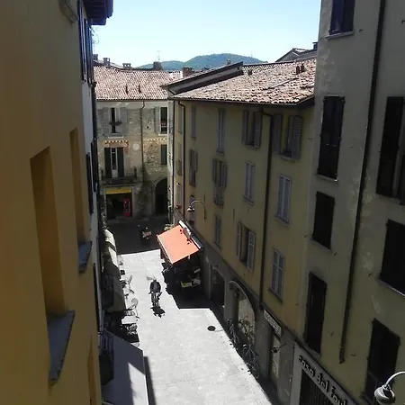Aparthotel Pila *